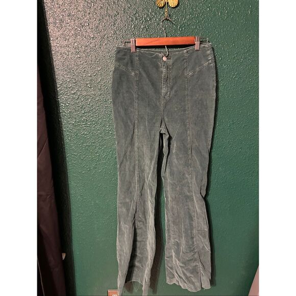 Free People Green High Rise Corduroy Flared Pants Sz 28 - Picture 1 of 5
